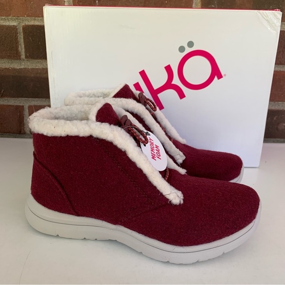 Ryka Women's Everest Sneaker Burgundy High Top Ankle Boots US 5 M NEW - Picture 1 of 9